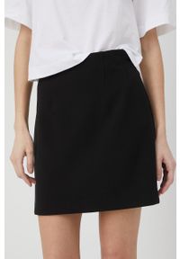 Sisley spódnica kolor czarny mini rozkloszowana. Kolor: czarny. Materiał: tkanina #2