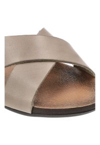 Szare Sandały Armodo Wygodne Obuwie Damskie. Okazja: na co dzień, na spacer. Zapięcie: pasek. Kolor: szary. Materiał: jeans, skóra. Wzór: paski. Sezon: lato. Obcas: na płaskiej podeszwie. Styl: casual #2