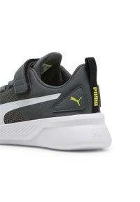 Buty do chodzenia dla dzieci Puma Flyer Runner V Ps. Zapięcie: rzepy. Kolor: biały, zielony, czarny, wielokolorowy. Materiał: guma, syntetyk, tkanina, materiał. Szerokość cholewki: normalna. Sport: turystyka piesza