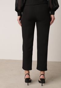 Born2be - Czarne Eleganckie Spodnie Garniturowe VICES z Kieszeniami Zervia. Okazja: na co dzień. Kolor: czarny. Styl: elegancki #4