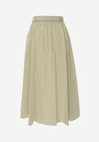 Renee - Zielona Rozkloszowana Spódnica z Kieszonkami i Paskiem z Klamrą Qualea. Okazja: na co dzień. Kolor: zielony. Materiał: wiskoza, bawełna, materiał. Styl: casual, elegancki #4