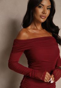 Renee - Bordowa Koktajlowa Sukienka z Prześwitującymi Rękawami i Marszczeniem Haludea. Okazja: na imprezę. Kolor: czerwony. Styl: wizytowy #2