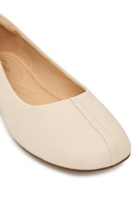 Clarks Baleriny Livia Lily 26186640 Écru. Kolor: kremowy. Materiał: skóra #5
