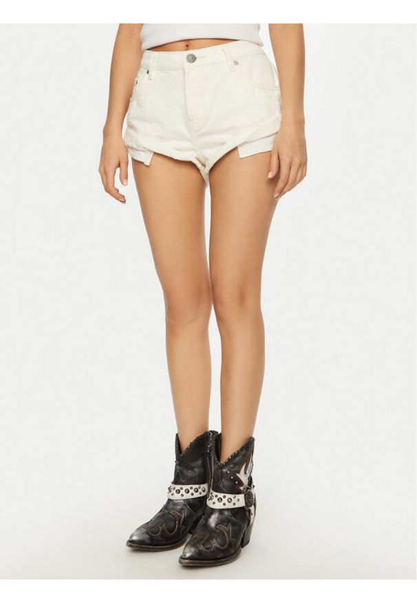 One Teaspoon Szorty jeansowe Bandits 26804 Écru Regular Fit. Kolor: kremowy. Materiał: bawełna