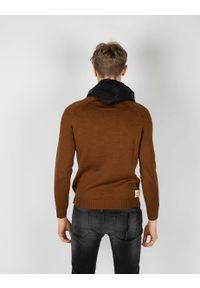 Takeshy Kurosawa Sweter "With Hood" | 83149 | Maglia | Mężczyzna | Brązowy. Okazja: na co dzień. Kolor: brązowy. Materiał: wełna, akryl. Wzór: aplikacja. Styl: casual