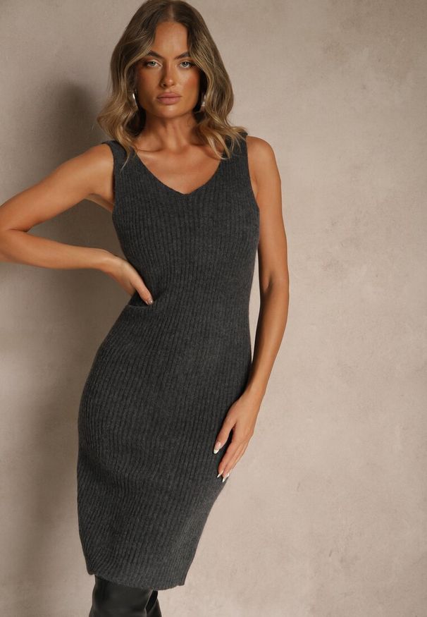 Renee - Ciemnoszary Dzianinowy Komplet z Wełną Prążkowana Sukienka i Długi Kardigan Falonessa. Kolor: szary. Materiał: dzianina, wełna, prążkowany