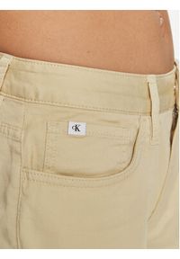 Calvin Klein Jeans Szorty materiałowe J20J223135 Beżowy Mom Fit. Kolor: beżowy. Materiał: bawełna #5