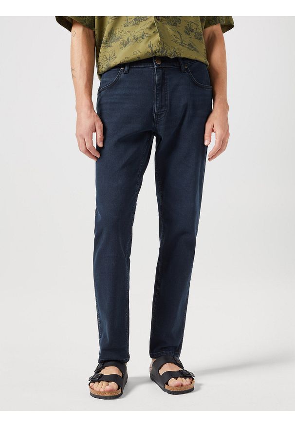 Męskie Spodnie Jeansowe Wrangler River Cloudy Skies 112352674, W32 L34. Okazja: na co dzień. Długość: długie. Styl: klasyczny, casual