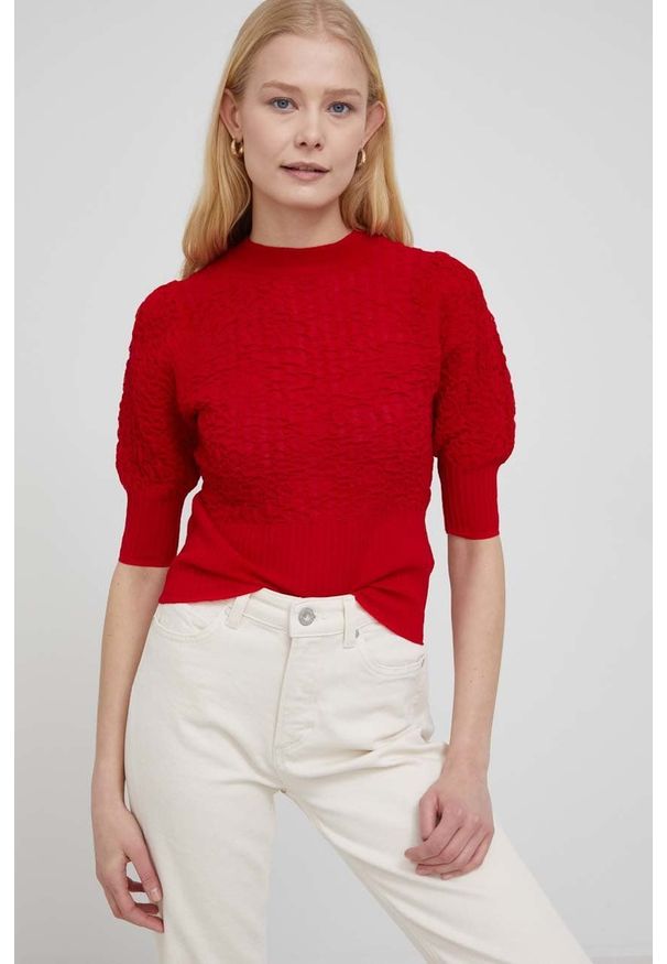 Desigual t-shirt 22SWTKAA damski kolor czerwony. Kolor: czerwony. Materiał: dzianina. Długość rękawa: krótki rękaw. Długość: krótkie