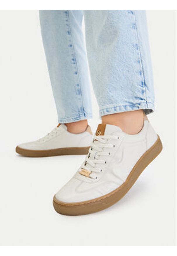 MEXX Sneakersy CEO-MX/017C-WI16 Biały. Kolor: biały. Materiał: skóra