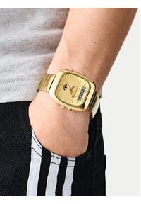 Adidas - adidas Zegarek Retro Wave Three Chronograph AOSY25014 Złoty. Kolor: złoty. Styl: retro
