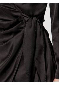 Gina Tricot Sukienka koktajlowa 19275 Czarny Regular Fit. Kolor: czarny. Materiał: syntetyk. Styl: wizytowy