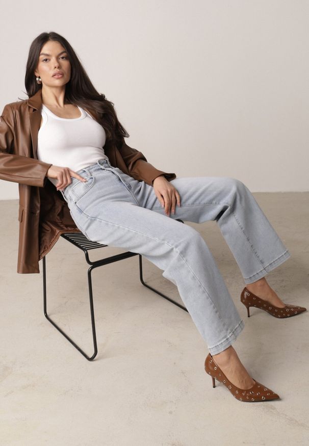 Born2be - Jasnoniebieskie Szerokie Jeansy z Bawełną o Prostym Kroju z Wysokim Stanem Miovera. Okazja: na co dzień. Stan: podwyższony. Kolor: niebieski. Wzór: koronka. Styl: casual, elegancki, klasyczny