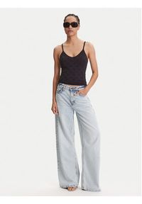 Guess Top V5YP05 Z3OA0 Czarny Slim Fit. Kolor: czarny. Materiał: syntetyk