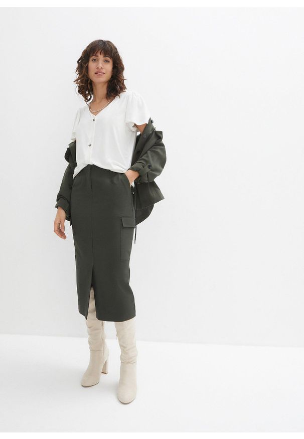 bonprix - Koszulka z plisą guzikową. Kolor: biały. Styl: elegancki