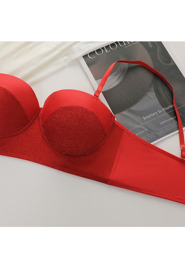 Intica - Biustonosz push-up z regulowanymi ramiączkami dla podkreślenia kształtów Kanja. Kolor: czerwony. Rodzaj stanika: push-up