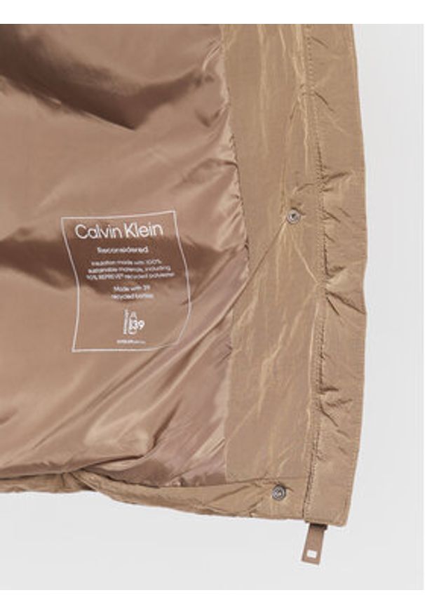 Calvin Klein Kurtka zimowa Modern K20K204690 Beżowy Regular Fit. Kolor: beżowy. Materiał: syntetyk. Sezon: zima