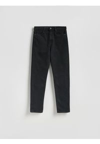 Reserved - Jeansy mom fit z dłuższą nogawką - czarny. Kolor: czarny. Długość: długie