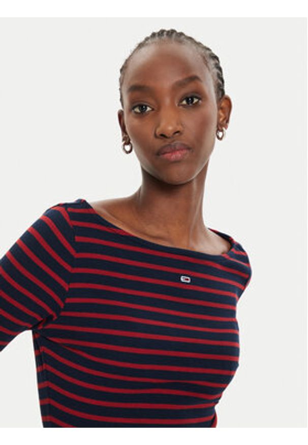 Tommy Jeans Bluzka Breton DW0DW19817 Czerwony Slim Fit. Kolor: czerwony. Materiał: bawełna