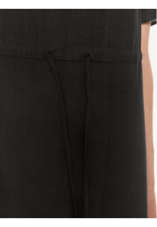 Vero Moda Sukienka letnia Mymilo 10303686 Czarny Regular Fit. Kolor: czarny. Materiał: bawełna, len, wiskoza. Sezon: lato