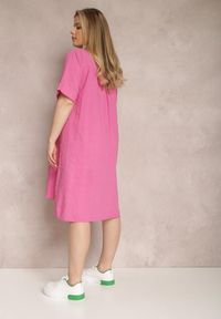 Renee - Różowa Sukienka Ereda. Kolor: różowy. Materiał: materiał, bawełna, wiskoza. Wzór: gładki. Sezon: lato. Typ sukienki: trapezowe, koszulowe. Długość: midi