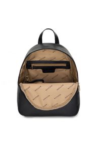 Wittchen - Damski plecak z ekoskóry zaokrąglony czarny. Kolor: czarny. Materiał: skóra ekologiczna. Wzór: aplikacja, haft. Styl: klasyczny, elegancki #5