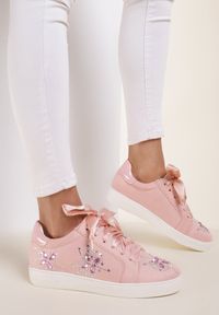 Renee - Różowe Sneakersy Turn To Left. Kolor: różowy. Materiał: satyna, skóra. Wzór: aplikacja #1