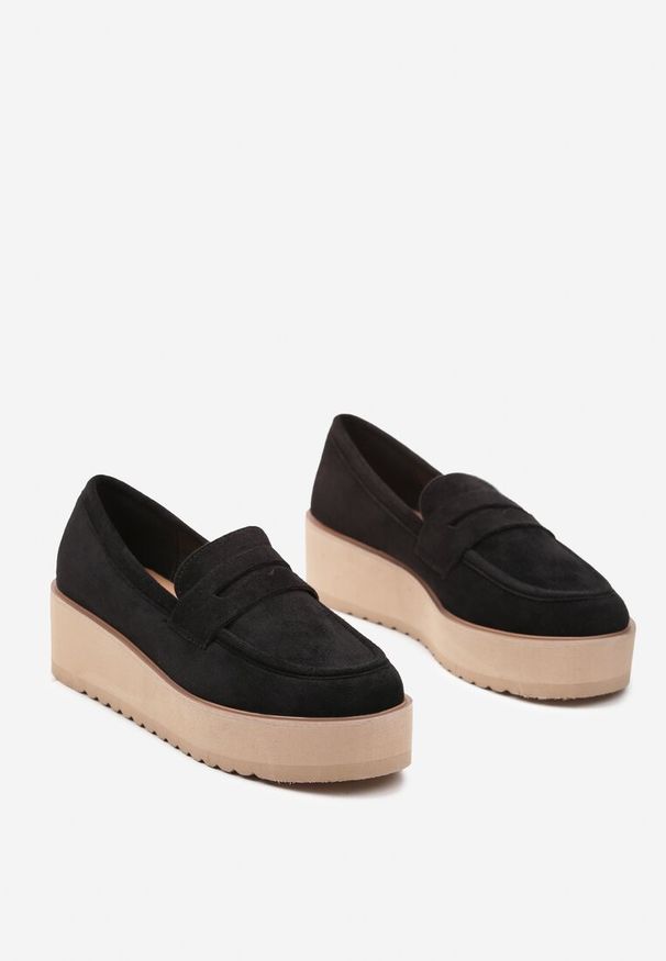 Born2be - Czarne Półbuty Mokasyny na Platformie z Minimalistycznym Paseczkiem Soilema. Okazja: na spotkanie biznesowe, do pracy. Kolor: czarny. Materiał: jeans. Obcas: na platformie. Styl: biznesowy, elegancki