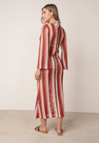 Born2be - Bordowa Rustykalna Sukienka Letnia z Plecionki w Paski Ixelle. Okazja: na co dzień. Kolor: czerwony. Długość rękawa: długi rękaw. Wzór: paski. Sezon: lato. Typ sukienki: proste. Styl: elegancki, klasyczny, wakacyjny, casual #4