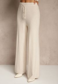 Renee - Jasnobeżowy Komplet z Dzianiny z Wiskozą Spodnie Wide Leg i Sweter ze Zdobieniami Miomea. Kolor: beżowy. Materiał: wiskoza, dzianina. Wzór: aplikacja #3