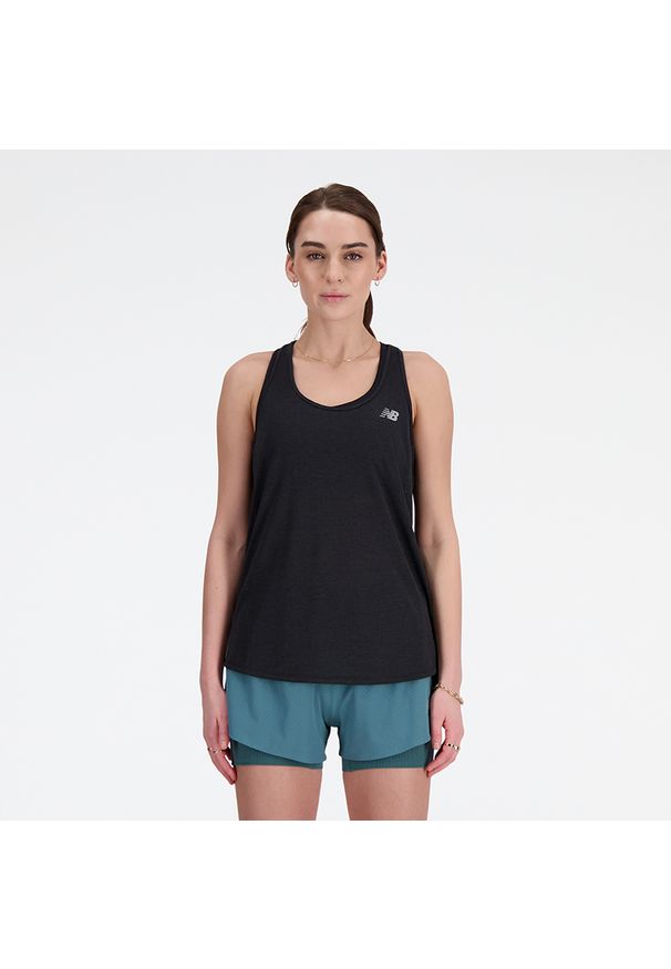 Koszulka damska New Balance WT41250BKH – czarna. Kolor: czarny. Materiał: poliester. Sport: fitness