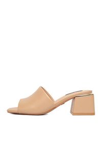 Nine West Klapki CEO-6223-9 Beżowy. Kolor: beżowy. Materiał: materiał #7