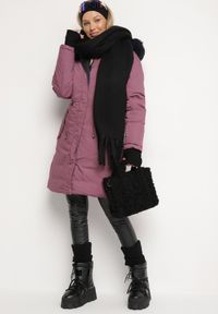 Born2be - Ciemnofioletowa Dwustronna Kurtka za Kolano z Kapturem z Futerkiem Zephyro. Typ kołnierza: kaptur. Kolor: fioletowy. Materiał: futro. Długość: długie. Wzór: gładki, aplikacja #4