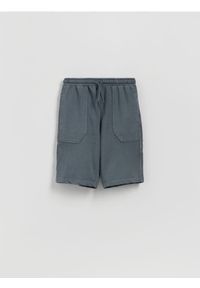 Reserved - Bawełniane szorty - granatowy. Kolor: niebieski. Materiał: bawełna. Wzór: gładki #1