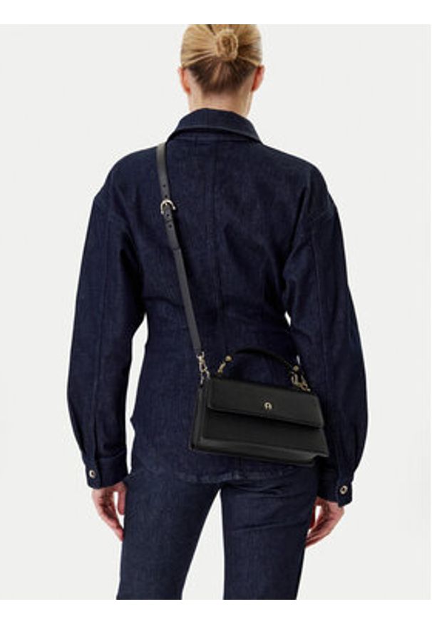 Aigner Torebka Delia S 132985 Czarny. Kolor: czarny. Materiał: skórzane