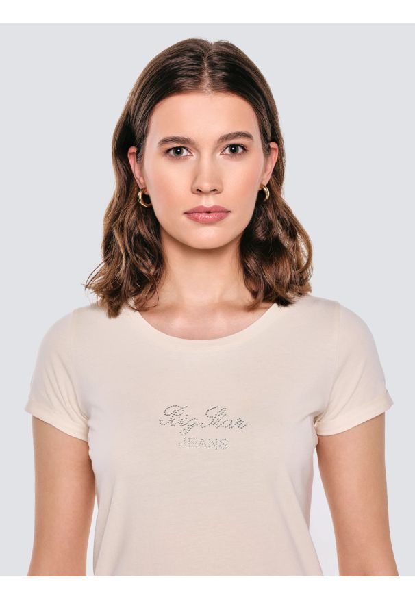 Big-Star - Koszulka damska z napisem z cyrkonii kremowa Malvina 103. Kolor: biały. Materiał: bawełna, dzianina, denim, skóra. Wzór: napisy. Sezon: lato. Styl: elegancki