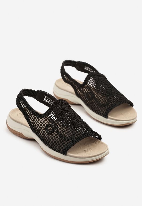 Born2be - Czarne Sandały z Ażurową Siateczką Wiviera. Okazja: na plażę, na co dzień. Kolor: czarny. Wzór: ażurowy. Sezon: lato. Styl: elegancki, casual