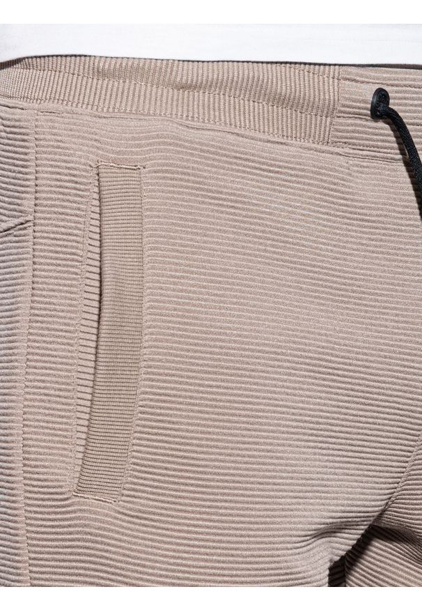 Brązowe szorty Ombre Clothing krótkie