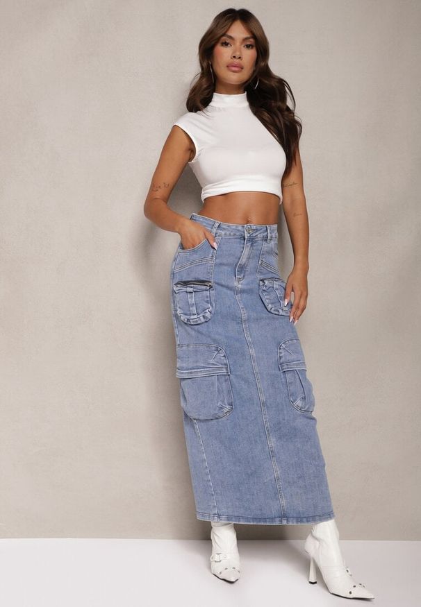 Renee - Jasnoniebieska Ołówkowa Spódnica Maxi z Bawełny z Kieszeniami Metrima. Okazja: na co dzień, na spacer. Kolor: niebieski. Materiał: bawełna. Styl: casual, elegancki