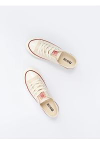 Big-Star - Trampki damskie niskie beżowe NN274272 801. Okazja: na co dzień. Wysokość cholewki: przed kostkę. Kolor: beżowy. Materiał: jeans. Szerokość cholewki: normalna. Sezon: lato. Styl: casual, klasyczny, wakacyjny #7