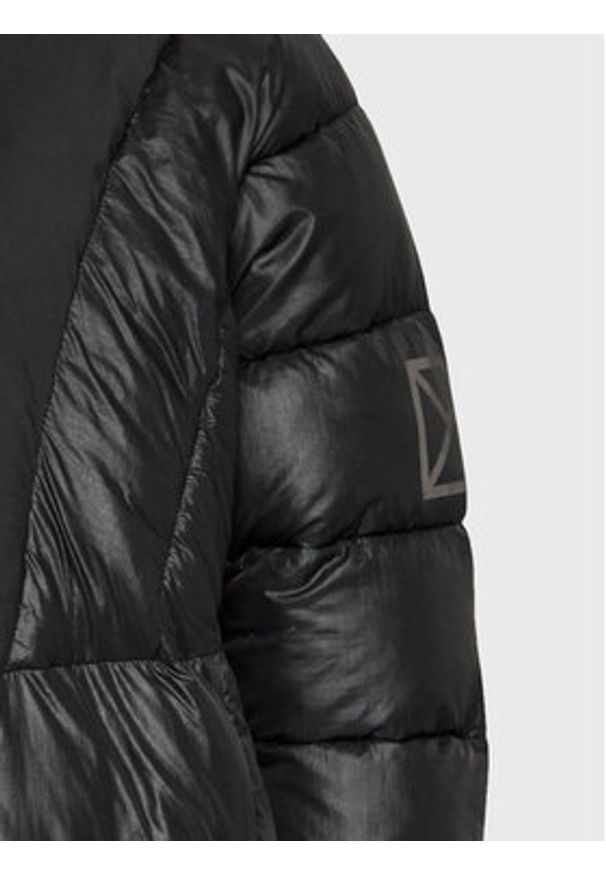 Didriksons Kurtka zimowa Andrea 504308 Czarny Oversize. Kolor: czarny. Materiał: syntetyk. Sezon: zima
