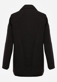 Renee - Czarna Pudełkowa Marynarka Dwurzędowa z Ozdobnymi Kieszeniami Salobine. Okazja: na co dzień, na spotkanie biznesowe, do pracy. Kolor: czarny. Styl: casual, biznesowy, elegancki #5