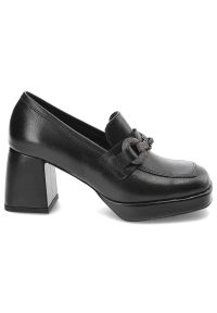 Czarne Półbuty Karino Eleganckie Skórzane Buty Na Obcasie. Okazja: na co dzień. Kolor: czarny. Materiał: skóra. Szerokość cholewki: normalna. Obcas: na obcasie. Styl: elegancki. Wysokość obcasa: średni #4