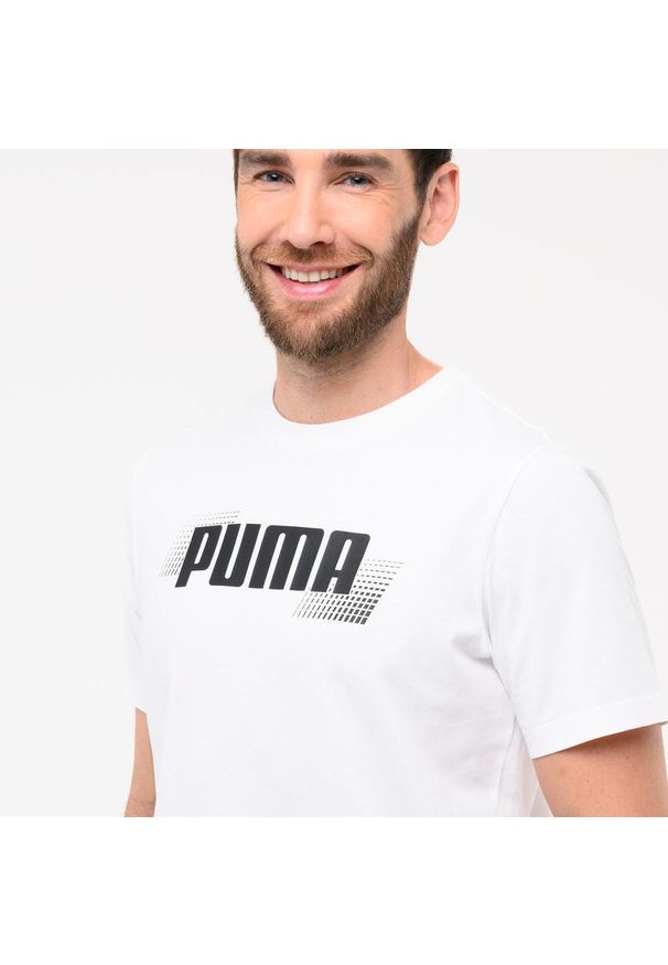 Decathlon - Koszulka z krótkim rękawem męska Puma Gym & Pilates. Kolor: biały. Materiał: bawełna. Długość rękawa: krótki rękaw. Długość: krótkie. Sport: joga i pilates