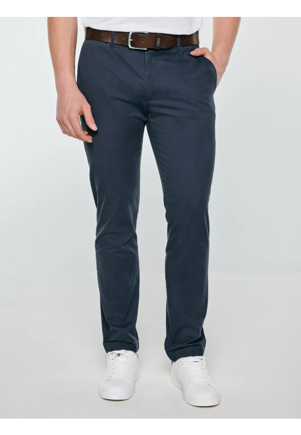 Big-Star - Spodnie męskie chinosy granatowe Erhat 404. Kolor: niebieski. Styl: elegancki, klasyczny