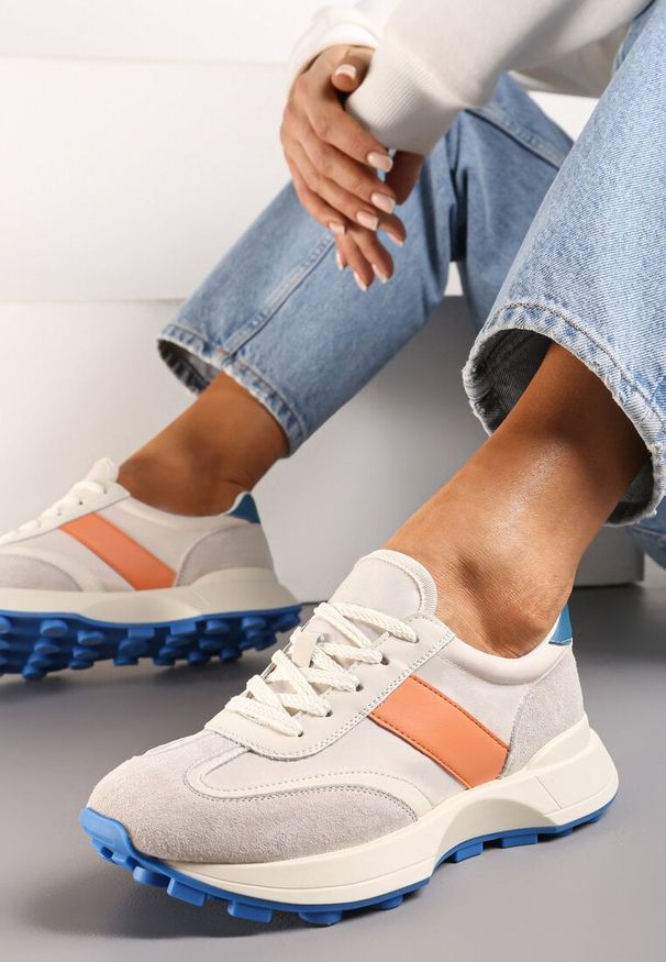 Born2be - Pomarańczowe Skórzane Sneakersy z Bieżnikiem i Przeszyciami Wantella. Kolor: beżowy. Materiał: skóra