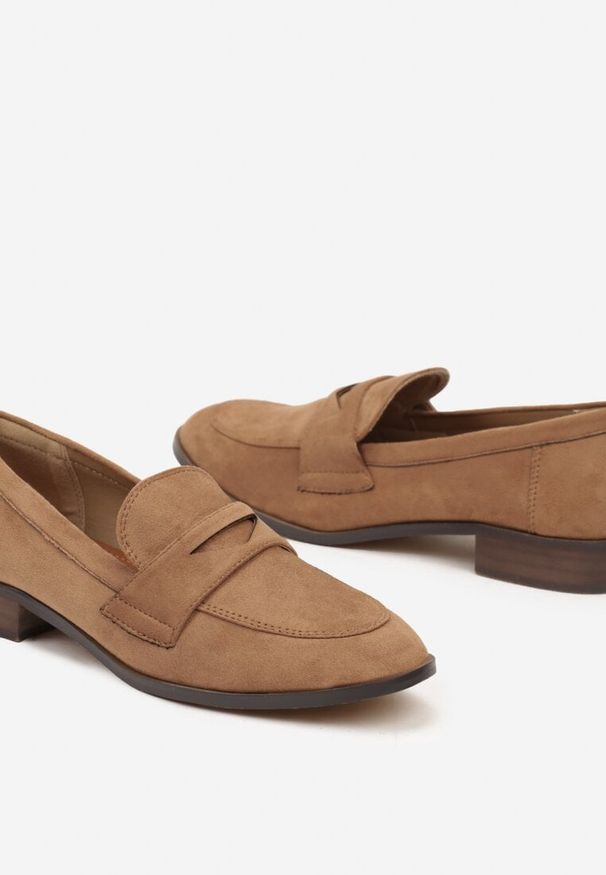 Born2be - Brązowe Mokasyny Loafersy o Klasycznym Fasonie na Płaskiej Podeszwie Dailara. Kolor: brązowy. Materiał: jeans. Obcas: na płaskiej podeszwie. Styl: klasyczny
