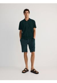 Reserved - Koszulka polo comfort fit - ciemnozielony. Kolor: zielony. Materiał: bawełna
