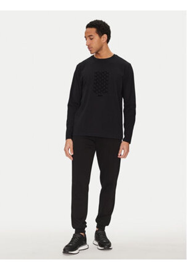 BOSS Longsleeve Togn 50534336 Czarny Regular Fit. Kolor: czarny. Materiał: bawełna. Długość rękawa: długi rękaw