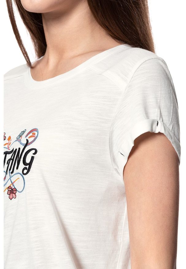 Mustang - MUSTANG T SHIRT DAMSKI Audrey C Embro CLOUD DANCER 1007921 2020. Wzór: nadruk